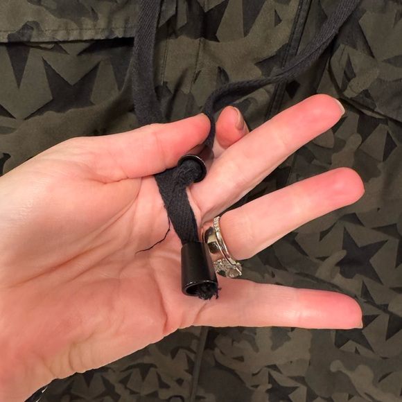 Avec les Filles Camouflage Hooded Women's Jacket - Picture 4 of 5